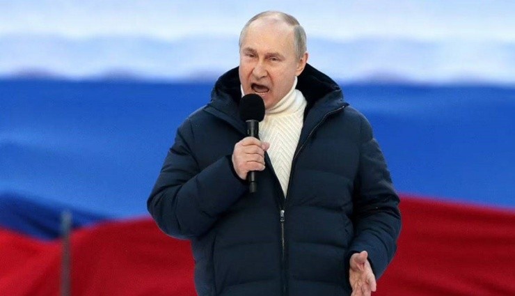 Putin'in Şişme Montu Gündem Oldu!
