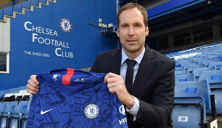 Petr Cech Chelsea'den Ayrıldı