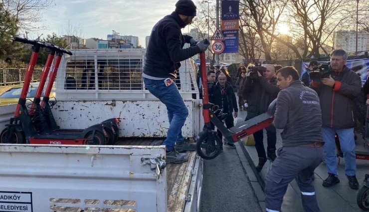 Kadıköy Belediyesi Scooterları Topladı!