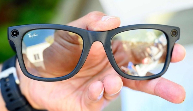 Zuckerberg, Ray-Ban Akıllı Gözlüğünü Tanıttı!