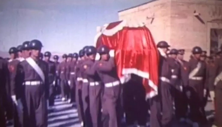 Atatürk'ün Anıtkabir'e Nakledildiği Tören!