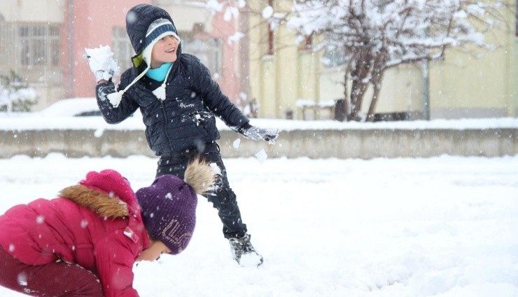 Kar Nedeniyle Bazı İllerde Okullar Tatil!