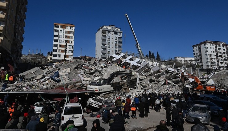 Deprem Bölgelerinde Memurların Maaşı Erken Ödenecek!