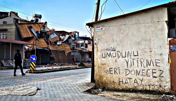 Hatay'daki Duvar Yazısı Yürekleri Sızlattı!