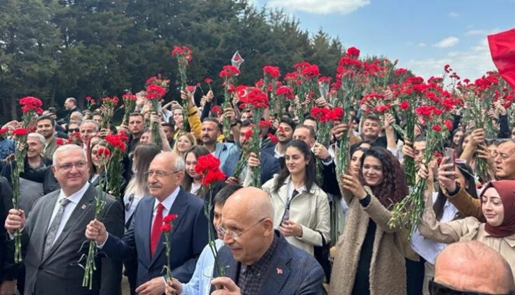 Kemal Kılıçdaroğlu, Anıtkabir'i Ziyaret Etti!