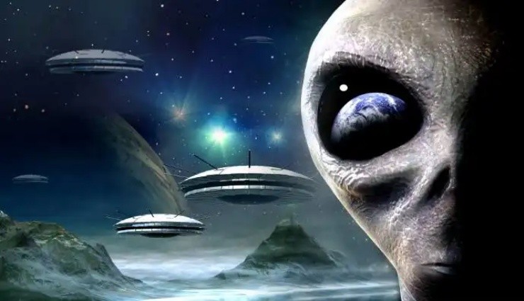 'Hükümet UFO Hakkında Yıllarca Bilgi Sakladı'