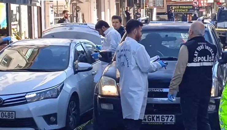 İstanbul'da Polise Çekiçli Saldırı!