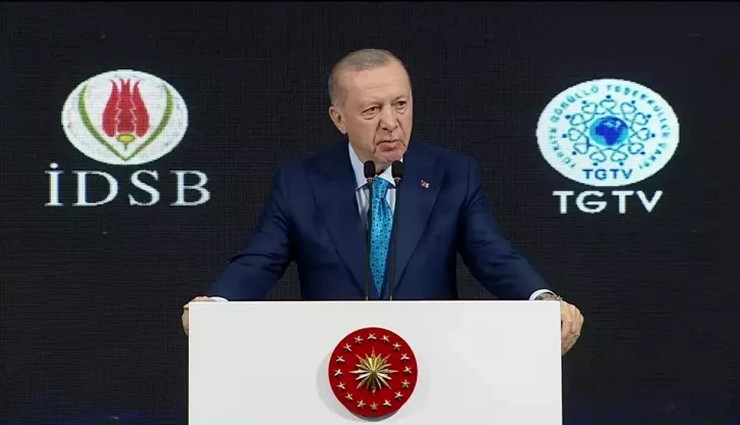 Erdoğan: 'İnsanlık Tüm Kurumlarıyla Kan Kaybediyor'