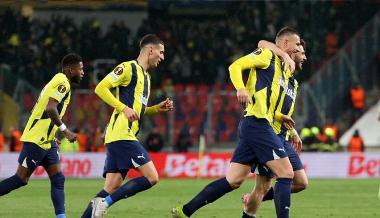 Fenerbahçe, Prag’da Hayat Buldu!