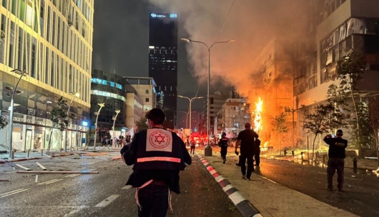 Hizbullah, İsrail'in Başkentini Füzeyle Vurdu!