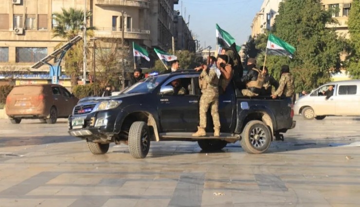 Suriye Rejimi Halep’i Terör Örgütüne Bırakarak Çekildi!