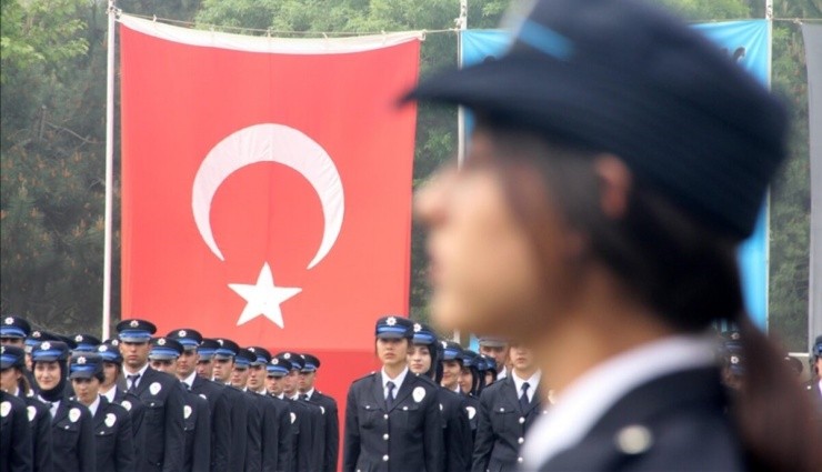 Üniforma Hayali Gerçek Oluyor: Binlerce Alım Yapılacak!