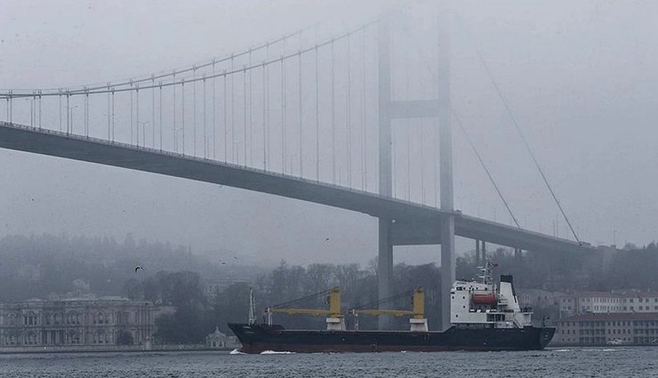 İstanbul Boğazı'nda Gemi Trafiği Çift Yönlü Askıya Alındı!