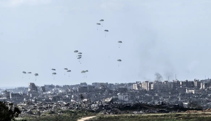 Gazze'ye İndirilen Yardım Kutuları Sivillerin Üzerine Düştü!