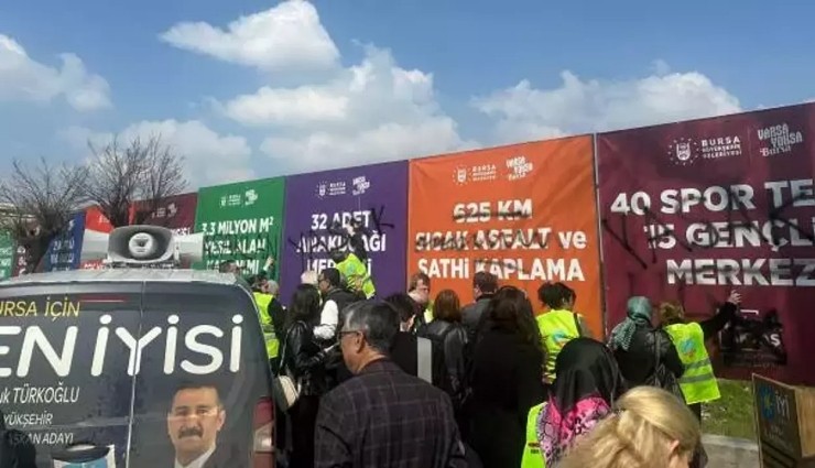 İYİ Parti Bursa Adayından Tepki Çeken Hareket!