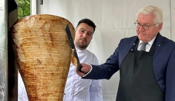 Döner Kesen Steinmeier'a Alman Basınından Eleştiri!