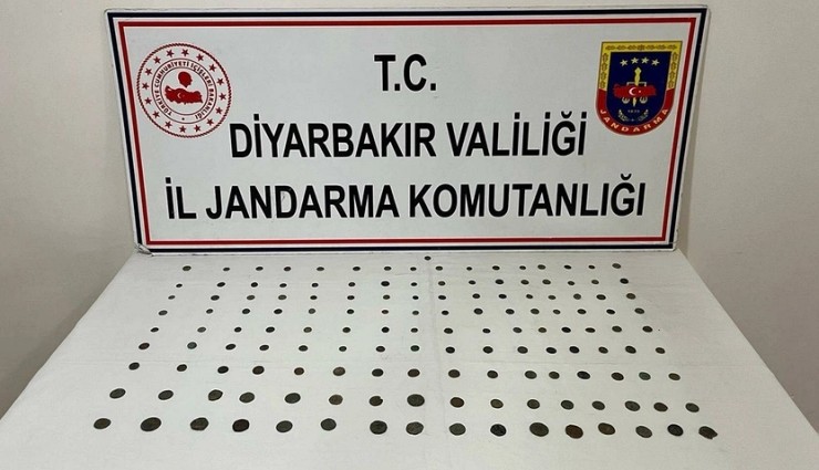 Diyarbakır'da Tarihi Eser Operasyonu: 145 Sikke Ele Geçirildi!