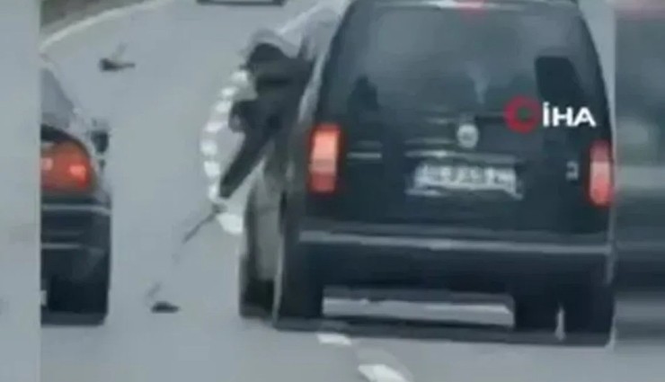 İstanbul'da Trafikte Levyeli Saldırı!