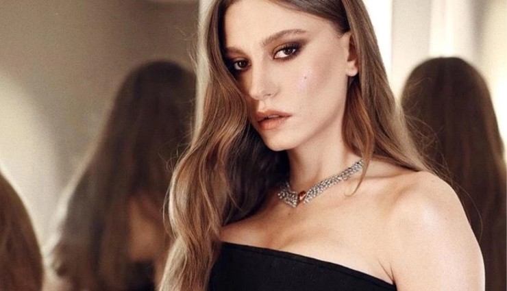 Serenay Sarıkaya Kıyafetiyle Yine Olay Oldu!