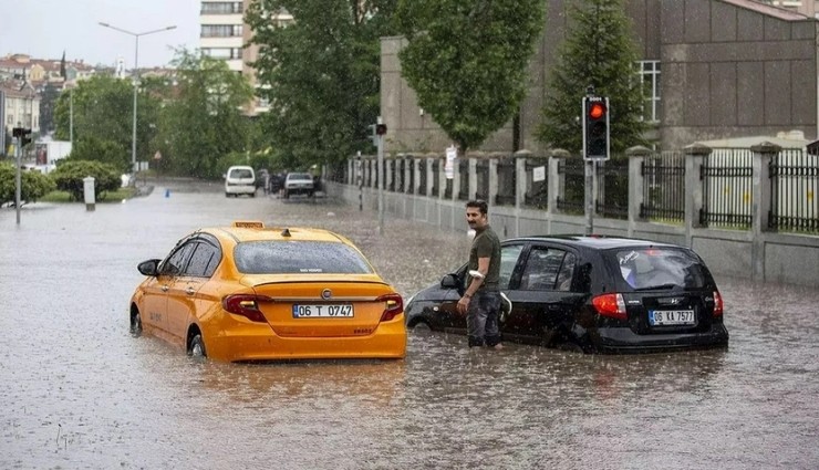 Ankara İçin Sağanak ve Fırtına Uyarısı!