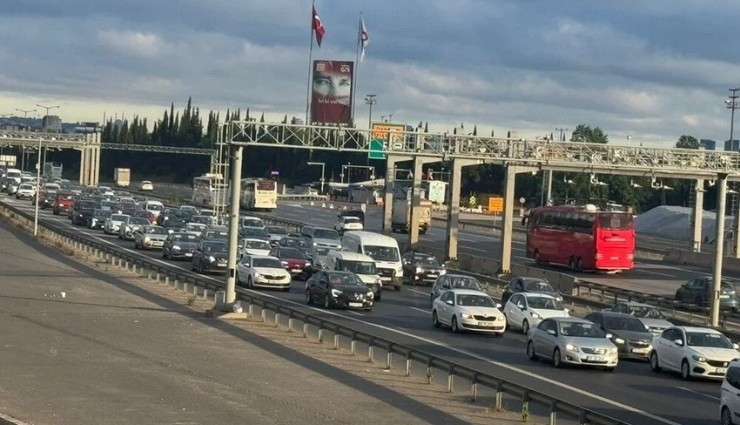 İstanbul Çıkışlarında Kurban Bayramı Yoğunluğu