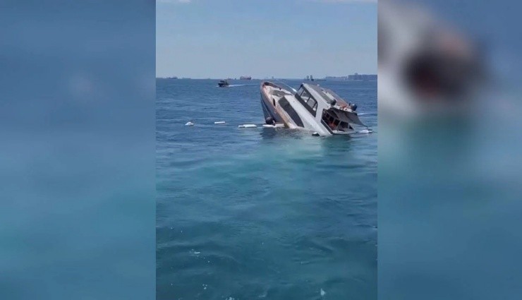 İstanbul Fatih Açıklarında Tekne Battı!