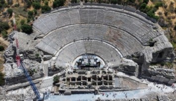 Efes'te Koressos Kapısı Gün Yüzüne Çıkıyor!
