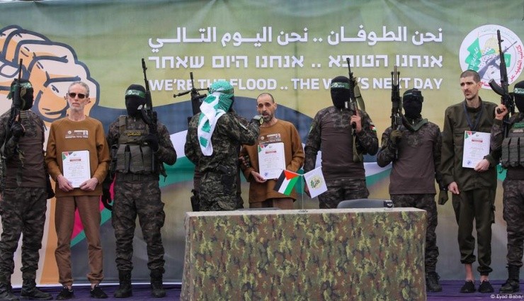 Hamas Üç Rehineyi Daha Serbest Bıraktı!