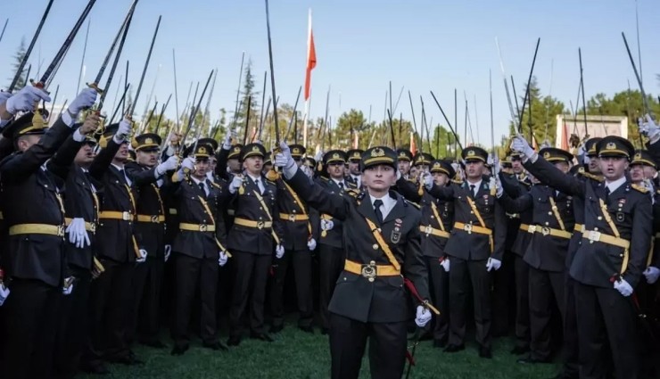 İhraç Edilen Teğmenler Hakkında Yeni Gelişme!