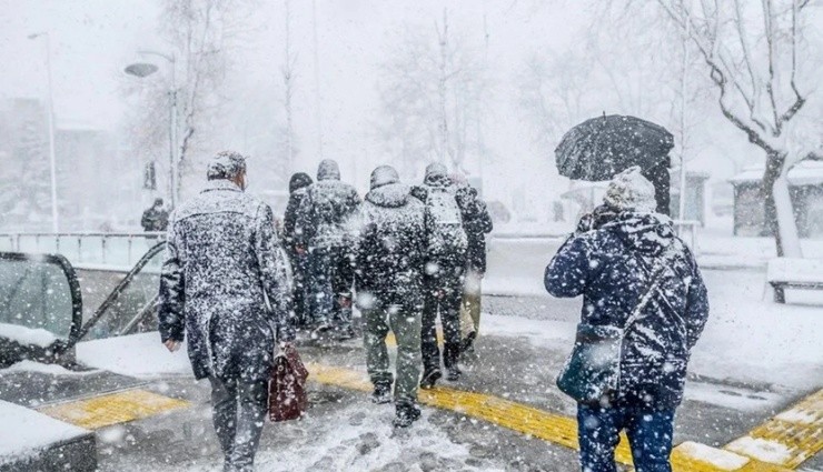 İstanbul'da Beklenen Kar Kapıya Dayandı!