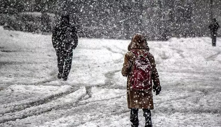 İstanbul'da Yarın Okullar Tatil Edildi!