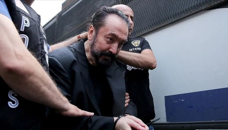 Adnan Oktar Yargılandığı Davada 3 Suçtan Beraat Etti!